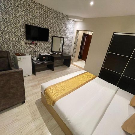 Nourth House Aparthotel Al Qurayyat Bagian luar foto